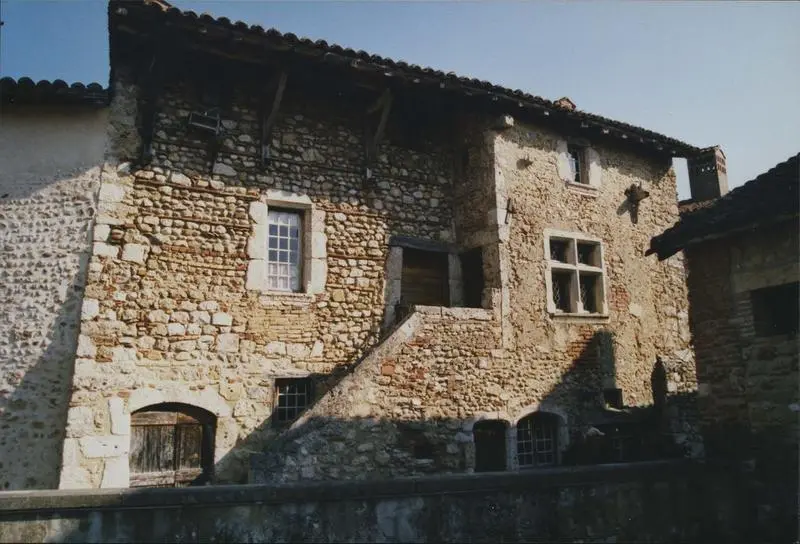 Foto de Casas de Jourdan - POP Plateforme Ouverte du Patrimoine / Base Mérimée - © Ministère de la Culture (France), Médiathèque du patrimoine et de la photographie, diffusion RMN-GP