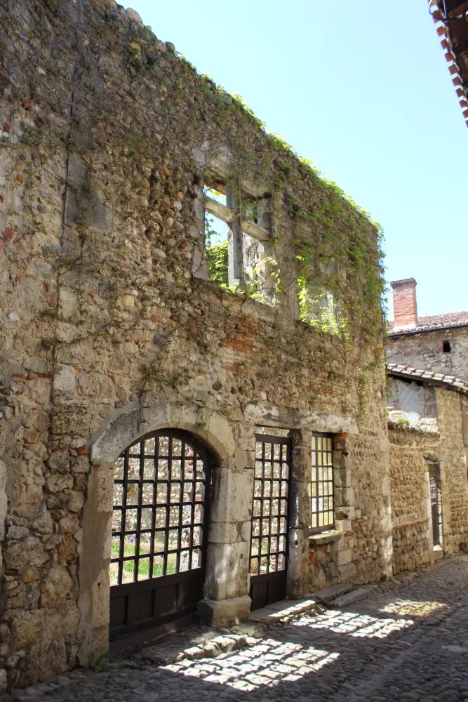 Foto von Martinet und Grassin House - Sous licence Creative Commons (https://creativecommons.org/licenses/by-sa/4.0/deed.fr) - Par Chabe01 - © Creative Commons (https://creativecommons.org/licenses/by-sa/4.0/deed.fr)