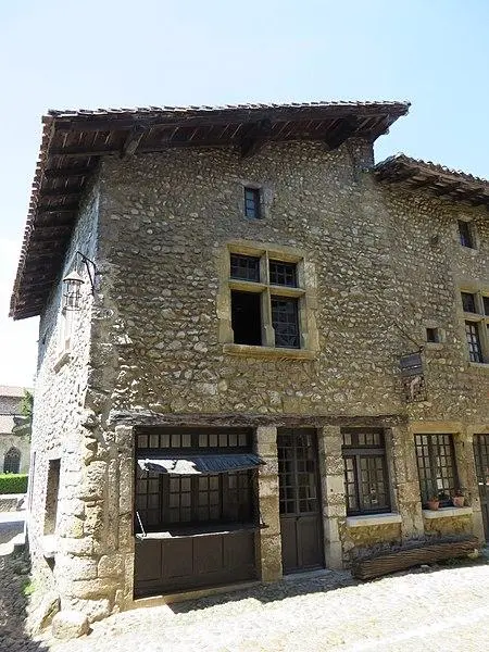 Foto von Tary House - BUFO88 - © Creative Commons (https://creativecommons.org/licenses/by-sa/4.0/deed.fr)