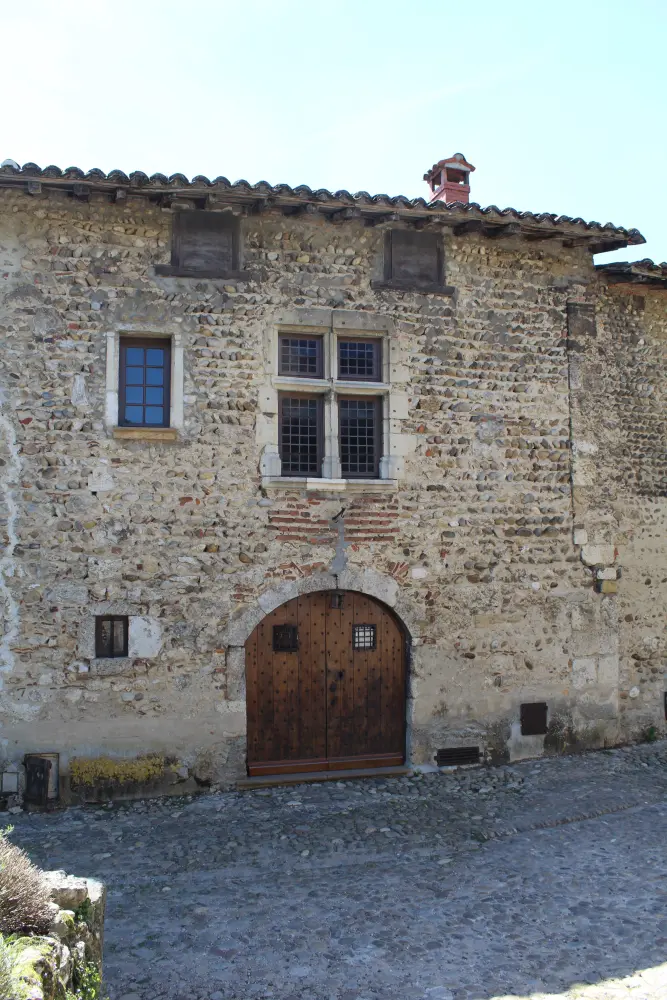 Foto de Casa de vallet - Sous licence Creative Commons (https://creativecommons.org/licenses/by-sa/4.0/deed.fr) - Par Chabe01 - © Creative Commons (https://creativecommons.org/licenses/by-sa/4.0/deed.fr)