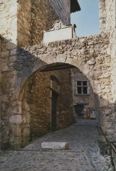 Foto von Unten - POP Plateforme Ouverte du Patrimoine / Base Mérimée - © Ministère de la Culture (France), Médiathèque du patrimoine et de la photographie, diffusion RMN-GP