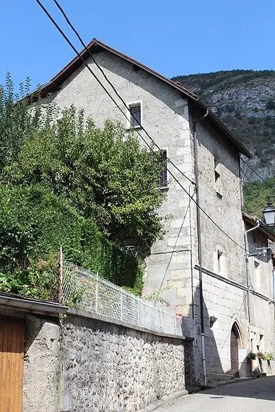 Foto di Casa - Chabe01 - © Creative Commons (https://creativecommons.org/licenses/by-sa/4.0/deed.fr)