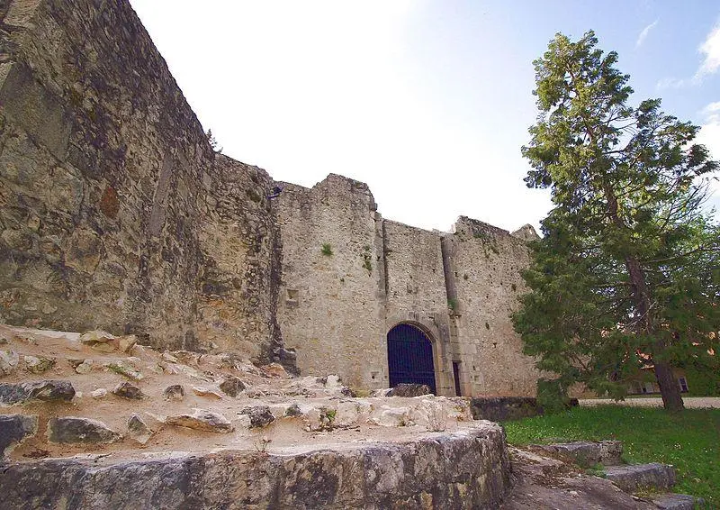 Foto de Castillo - Aurélien Prudhomme - © Creative Commons (https://creativecommons.org/licenses/by-sa/4.0/deed.fr)