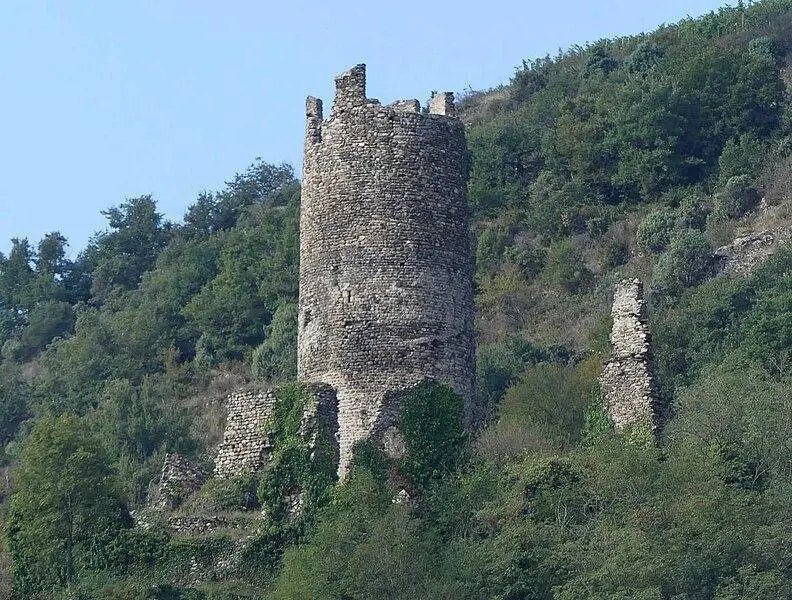 Foto von Weißer Turm (Spuren) - Mamilyne - © Creative Commons (https://creativecommons.org/licenses/by-sa/4.0/deed.fr)