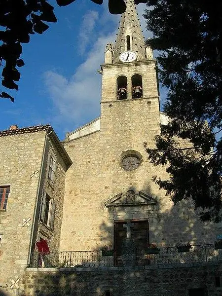 Foto de Iglesia de Saint-Pierre - Raymond Sénèque. - © Creative Commons (https://creativecommons.org/licenses/by-sa/4.0/deed.fr)