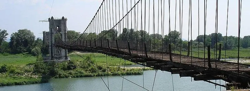Foto von Rochemaure Sur Le Rhône Bridge - Gérard Métron - © Creative Commons (https://creativecommons.org/licenses/by-sa/4.0/deed.fr)