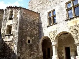 Foto de Castillo de bosquet - Smart07 - © Creative Commons (https://creativecommons.org/licenses/by-sa/4.0/deed.fr)