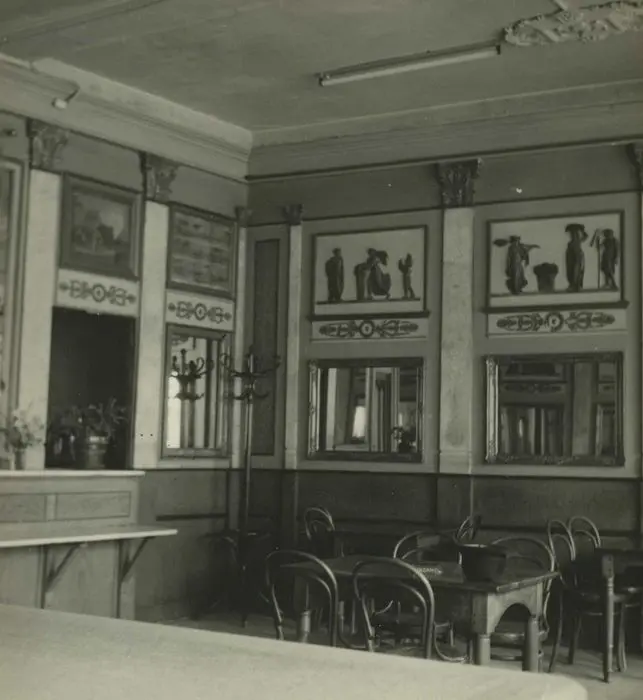 Foto di Edificio arrapato - POP Plateforme Ouverte du Patrimoine / Base Mérimée - © Ministère de la Culture (France), Médiathèque du patrimoine et de la photographie, tous droits réservés