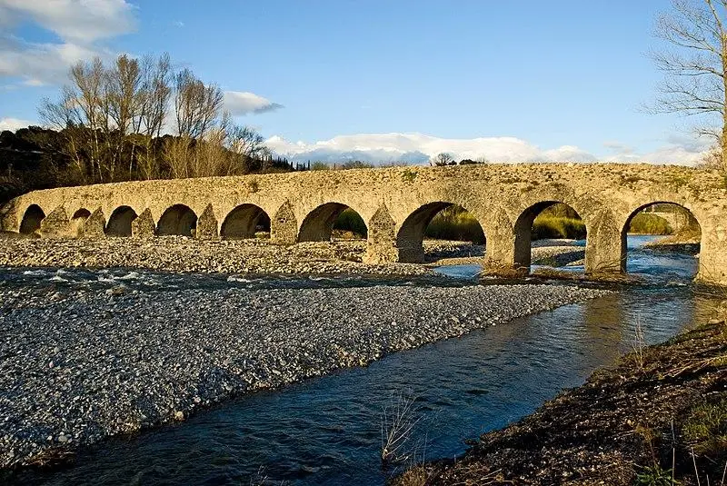 Foto de Puente Romano que cruza el Escoutay - Christian Roustan - © Creative Commons (https://creativecommons.org/licenses/by-sa/4.0/deed.fr)