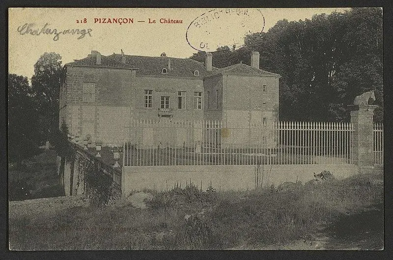 Foto von Pizançon Castle - Médiathèques Valence Romans agglomération - © Creative Commons (https://creativecommons.org/licenses/by-sa/4.0/deed.fr)