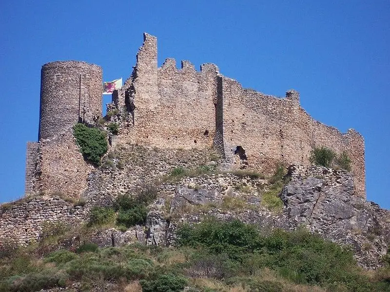 Foto von Château de Couzan (Überreste) - wikijoe - © Creative Commons (https://creativecommons.org/licenses/by-sa/4.0/deed.fr)