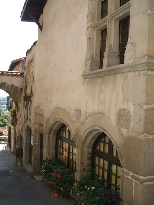Foto von Gebäude - POP Plateforme Ouverte du Patrimoine / Base Mérimée - © Ministère de la Culture (France), Direction Régionale des Affaires Culturelles d'Auvergne-Rhône-Alpes – Tous droits réservés 