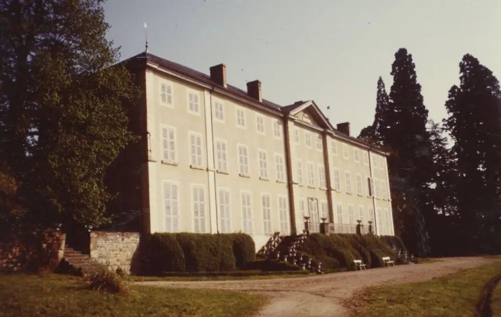 Foto von Quérezieux Castle - POP Plateforme Ouverte du Patrimoine / Base Mérimée - © Ministère de la Culture (France), Médiathèque du patrimoine et de la photographie, tous droits réservés