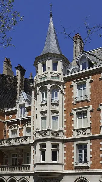 Foto de Edificio llamado Palacio Mimard - Aubry Françon - © Creative Commons (https://creativecommons.org/licenses/by-sa/4.0/deed.fr)