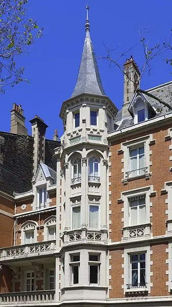 Foto de Edificio llamado Palacio Mimard - Aubry Françon - © Creative Commons (https://creativecommons.org/licenses/by-sa/4.0/deed.fr)