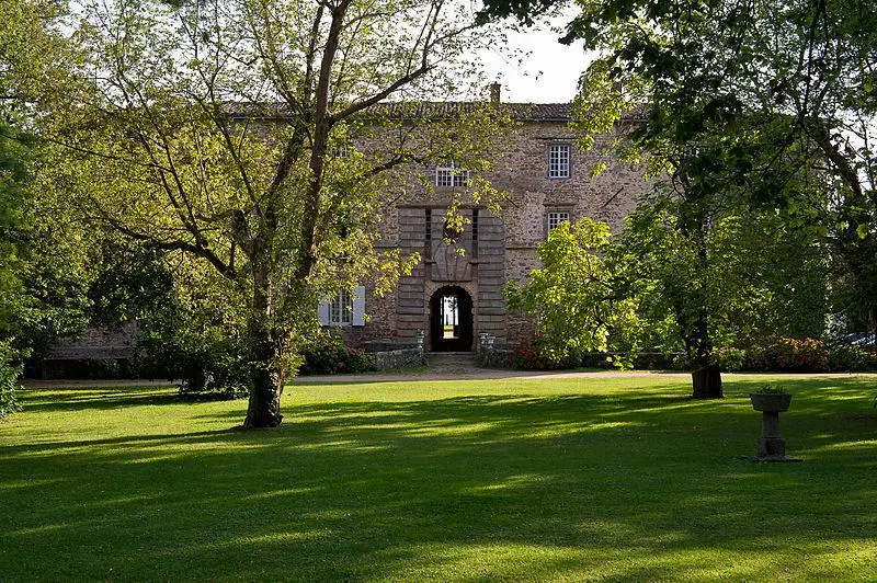 Foto von Schloss - Dominique Robert - © Creative Commons (https://creativecommons.org/licenses/by-sa/4.0/deed.fr)