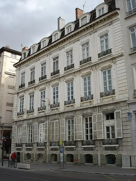 Foto de Hotel de Varey (viejo) - Nouill - © Creative Commons (https://creativecommons.org/licenses/by-sa/4.0/deed.fr)