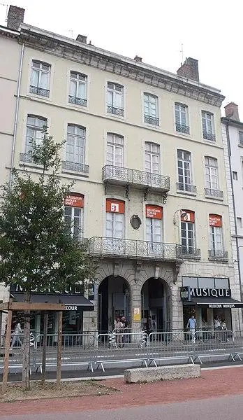 Foto di Edificio - Alexmar983 - © Creative Commons (https://creativecommons.org/licenses/by-sa/4.0/deed.fr)
