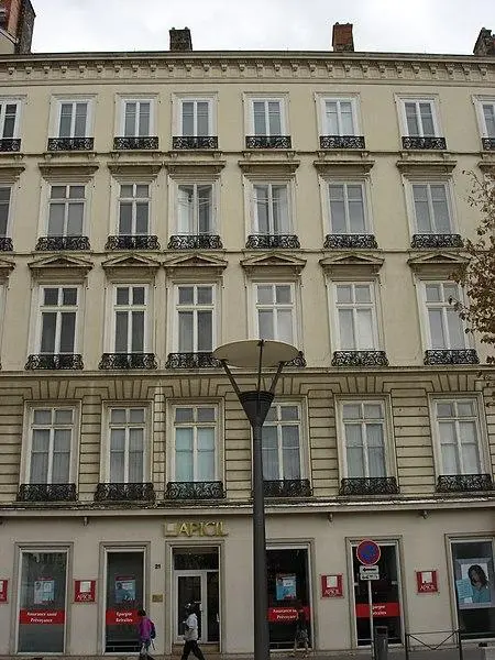 Foto de Edificio - Nouill - © Creative Commons (https://creativecommons.org/licenses/by-sa/4.0/deed.fr)