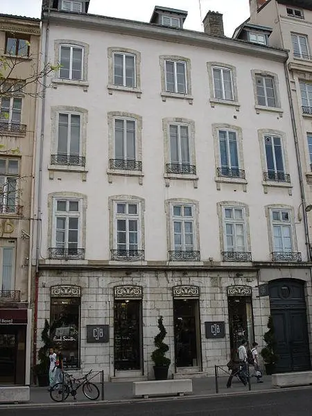 Foto von Gebäude - Nouill - © Creative Commons (https://creativecommons.org/licenses/by-sa/4.0/deed.fr)