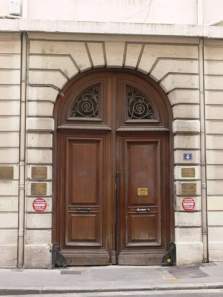Foto di Edificio - Remi Mathis - © Creative Commons (https://creativecommons.org/licenses/by-sa/4.0/deed.fr)