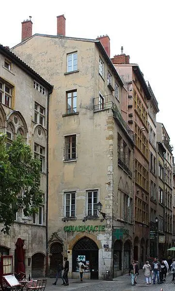 Foto von Gebäude - Ce fichierest l’œuvre deXavier Caré. Merci de cré - © Creative Commons (https://creativecommons.org/licenses/by-sa/4.0/deed.fr)