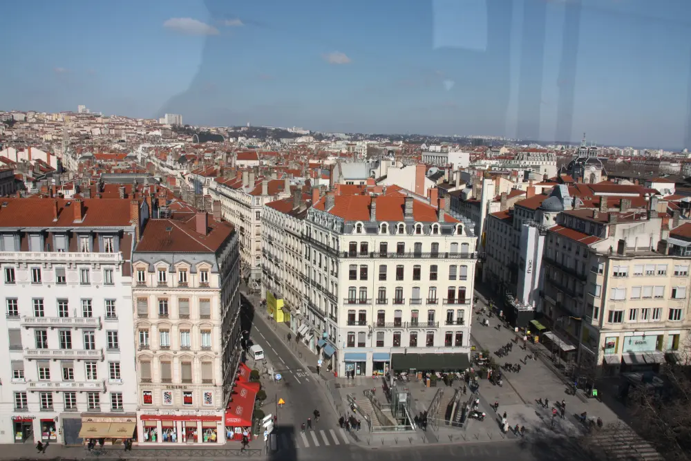 Foto de Edificio - Sous licence Creative Commons (https://creativecommons.org/licenses/by-sa/4.0/deed.fr) - Par Otourly - © Creative Commons (https://creativecommons.org/licenses/by-sa/4.0/deed.fr)