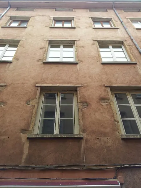 Foto di Edificio - Sous licence Creative Commons (https://creativecommons.org/licenses/by-sa/4.0/deed.fr) - Par Gloumouth1 - © Creative Commons (https://creativecommons.org/licenses/by-sa/4.0/deed.fr)