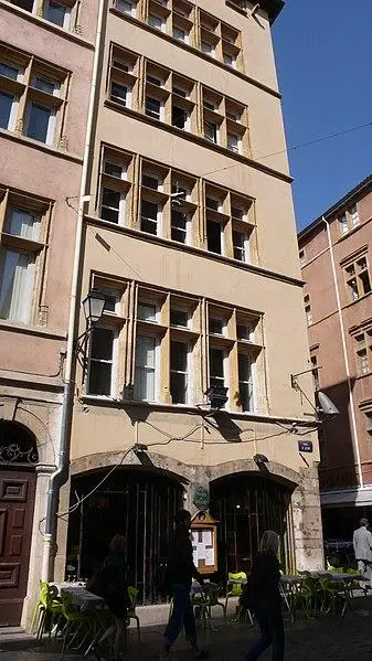Foto di Casa - Alexmar983 - © Creative Commons (https://creativecommons.org/licenses/by-sa/4.0/deed.fr)