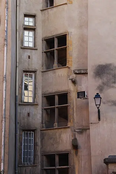 Foto di Casa - Chabe01 - © Creative Commons (https://creativecommons.org/licenses/by-sa/4.0/deed.fr)
