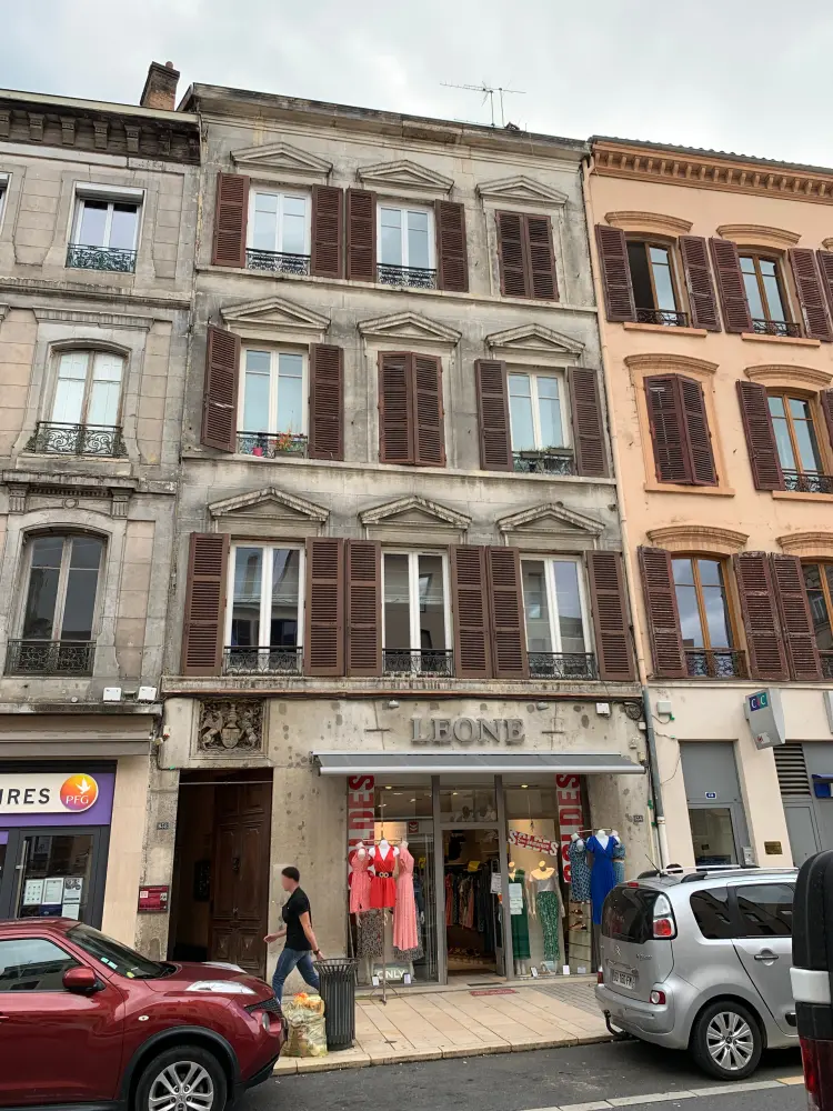 Foto di Edificio - Sous licence Creative Commons (https://creativecommons.org/licenses/by-sa/4.0/deed.fr) - Par Chabe01 - © Creative Commons (https://creativecommons.org/licenses/by-sa/4.0/deed.fr)