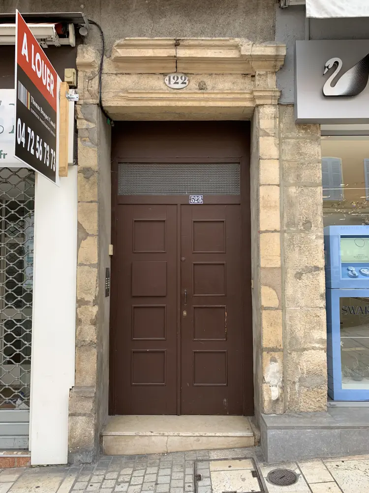 Foto di Edificio - Sous licence Creative Commons (https://creativecommons.org/licenses/by-sa/4.0/deed.fr) - Par Chabe01 - © Creative Commons (https://creativecommons.org/licenses/by-sa/4.0/deed.fr)