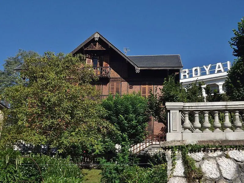 Foto von Chalet Charcot und sein Anhang - Florian Pépellin - © Creative Commons (https://creativecommons.org/licenses/by-sa/4.0/deed.fr)
