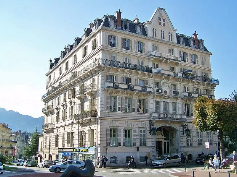 Foto von Großes Hotel - Florian Pépellin - © Creative Commons (https://creativecommons.org/licenses/by-sa/4.0/deed.fr)