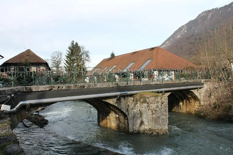 Foto von Deadwasserbrücke - B. Brassoud aliasB-noa - © Creative Commons (https://creativecommons.org/licenses/by-sa/4.0/deed.fr)