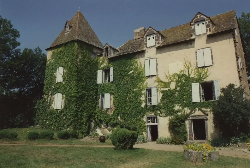 Foto de Bos Castle - POP Plateforme Ouverte du Patrimoine / Base Mérimée - © Ministère de la Culture (France), Médiathèque du patrimoine et de la photographie, tous droits réservés