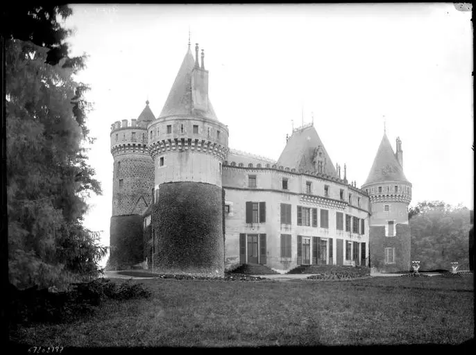 Foto von Schloss - POP Plateforme Ouverte du Patrimoine / Base Mérimée - © Ministère de la Culture (France), Médiathèque du patrimoine et de la photographie, diffusion GrandPalaisRmn Photo