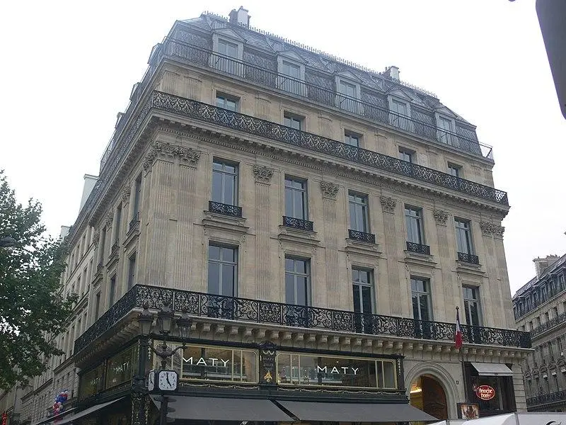 Foto de Edificio - Remi Mathis - © Creative Commons (https://creativecommons.org/licenses/by-sa/4.0/deed.fr)