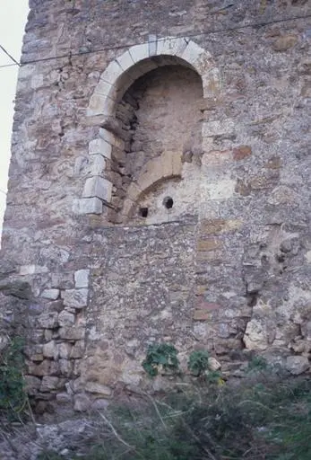 Foto de Old Castle, llamado Mas de Las Fons - POP Plateforme Ouverte du Patrimoine / Base Mérimée - © Monuments historiques