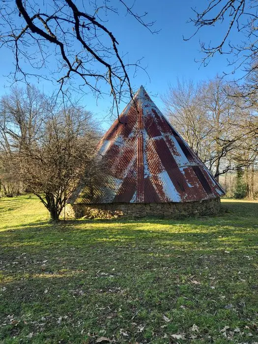 Foto von Ovale Scheune von Montet - POP Plateforme Ouverte du Patrimoine / Base Mérimée - © Ministère de la Culture (France), Conservation des antiquités et des objets de Corrèze – Tous droits réservés 