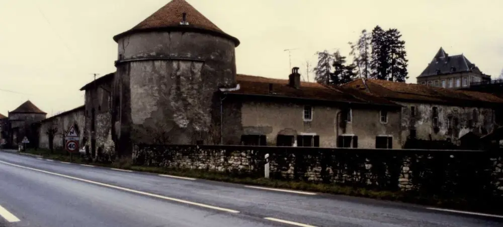 Foto di Castello - POP Plateforme Ouverte du Patrimoine / Base Mérimée - © Ministère de la Culture (France), Médiathèque du patrimoine et de la photographie, tous droits réservés