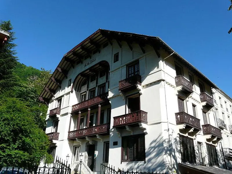 Picture of Spont chalets - Père Igor - © Creative Commons (https://creativecommons.org/licenses/by-sa/4.0/deed.fr)