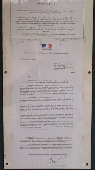 Picture of Mazar pavilion - ww2censor - © Creative Commons (https://creativecommons.org/licenses/by-sa/4.0/deed.fr)