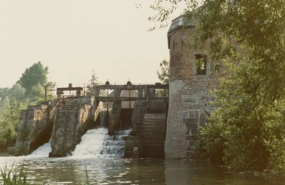 Foto di Moulin de la Vallée - POP Plateforme Ouverte du Patrimoine / Base Mérimée - © Ministère de la Culture (France), Médiathèque du patrimoine et de la photographie, Tous droits réservés 