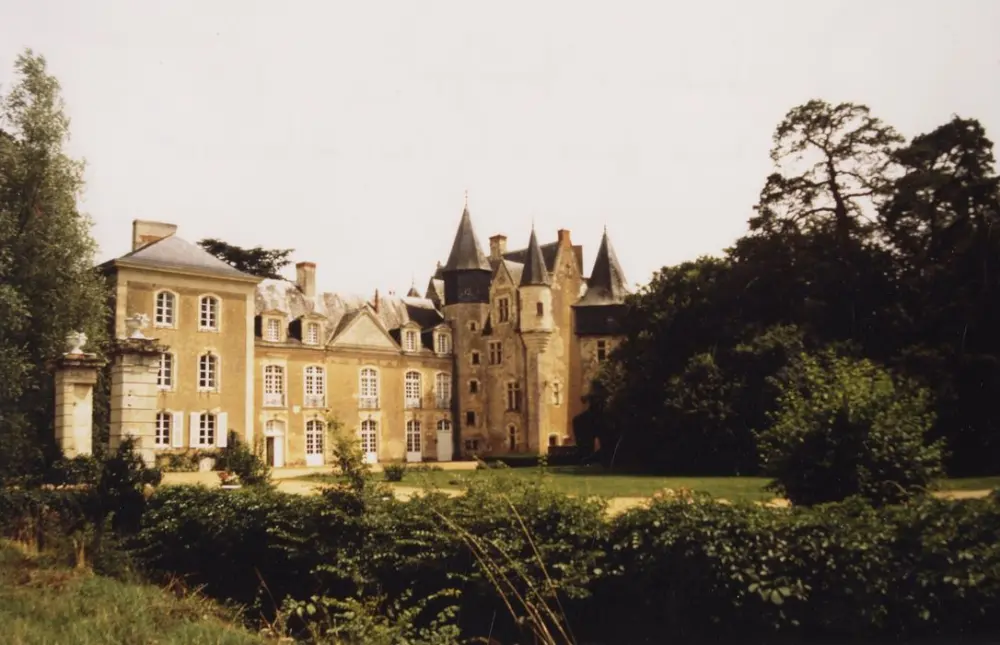Foto von Maurepart Castle - POP Plateforme Ouverte du Patrimoine / Base Mérimée - © Ministère de la Culture (France), Médiathèque du patrimoine et de la photographie, tous droits réservés