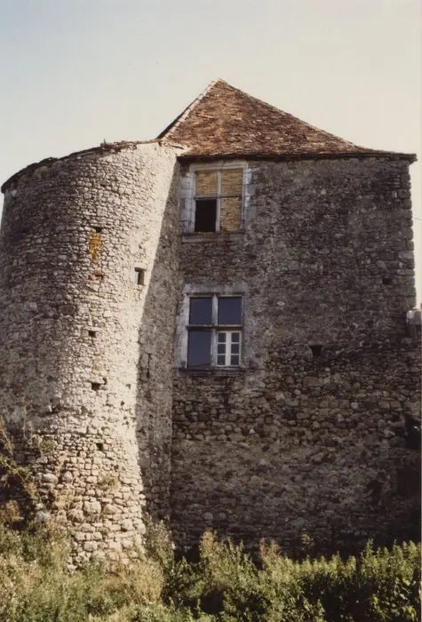 Picture of Château du Cluzeau - POP Plateforme Ouverte du Patrimoine / Base Mérimée - © Ministère de la Culture (France), Médiathèque du patrimoine et de la photographie, tous droits réservés