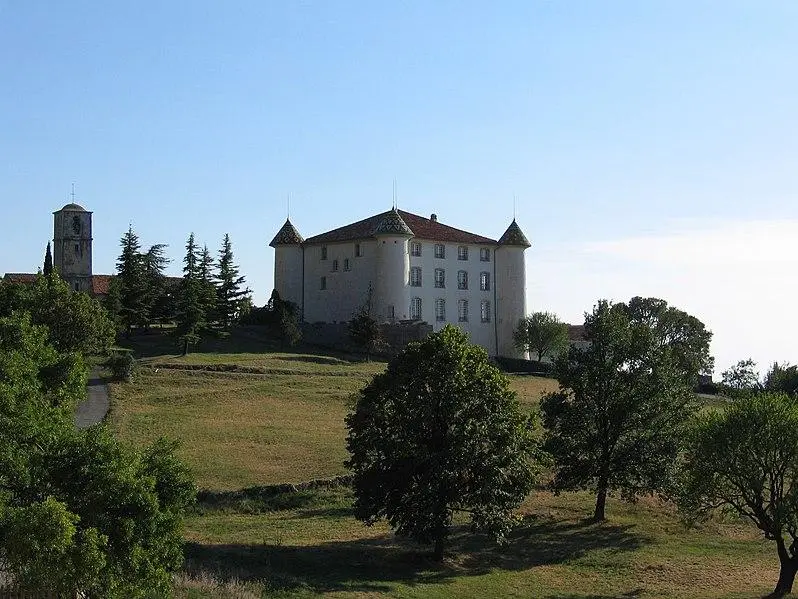 Foto di Castello - N.Baxter - © Creative Commons (https://creativecommons.org/licenses/by-sa/4.0/deed.fr)