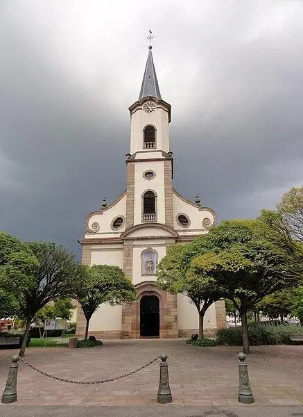 Foto von Katholische Kirche von Saint-Maurice - © Ralph Hammann - Wikimedia Commons - © Creative Commons (https://creativecommons.org/licenses/by-sa/4.0/deed.fr)