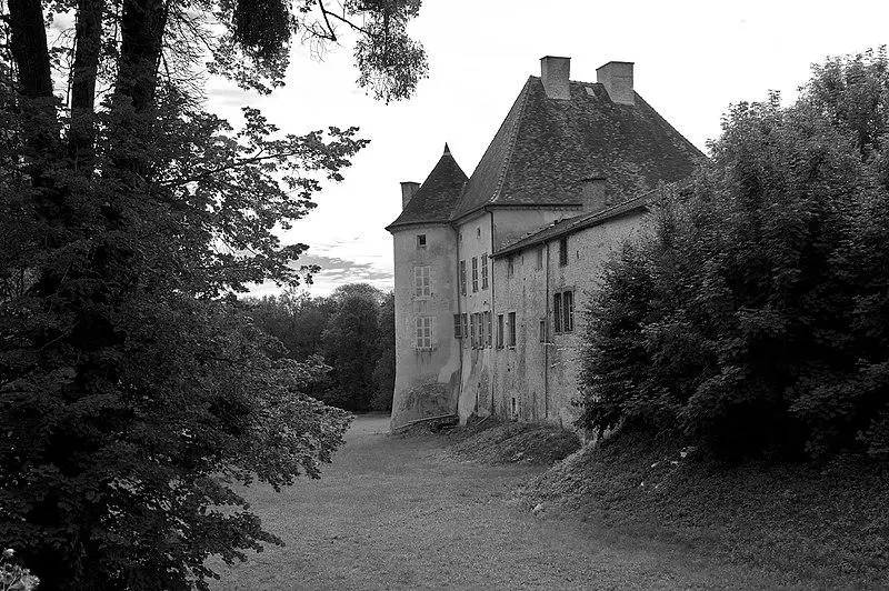 Foto von Château d'Arrentières - Paraphernalia - © Creative Commons (https://creativecommons.org/licenses/by-sa/4.0/deed.fr)