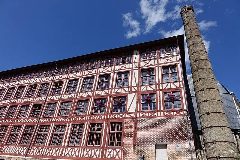 Picture of Filature, weaving and primer factory for Petou woolen fabrics, then Sevestre, then Bellet, then Bellest Clarenson and Lebret SA, then Clarenson. - Eponimm - © Creative Commons (https://creativecommons.org/licenses/by-sa/4.0/deed.fr)